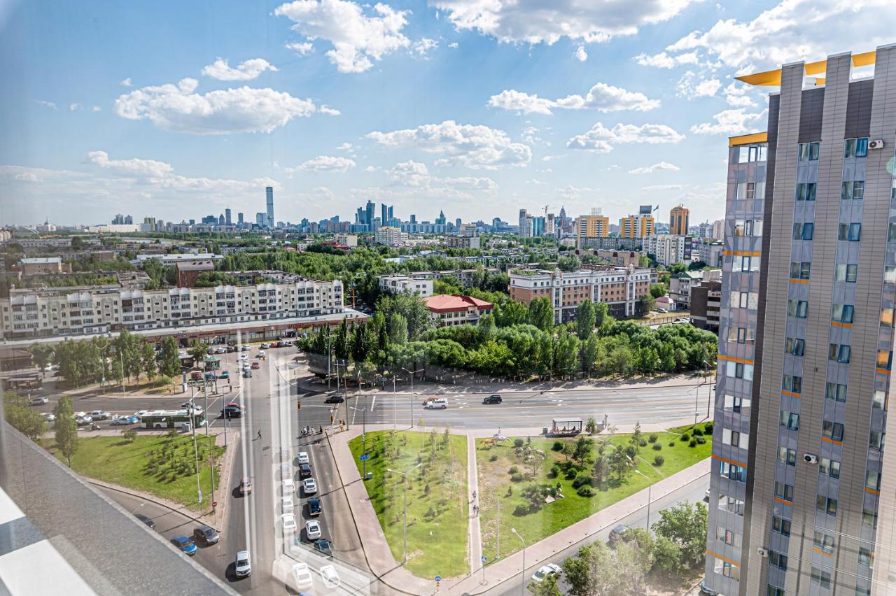 Золотой Квадрат Астаны Appartement Astana Buitenkant foto