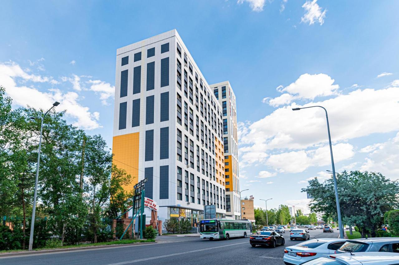 Золотой Квадрат Астаны Appartement Astana Buitenkant foto