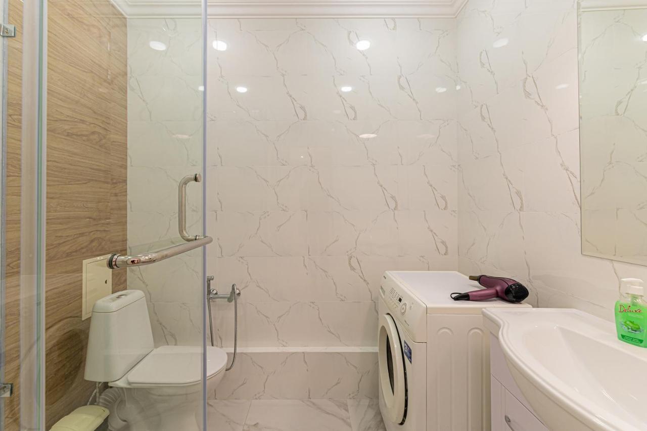 Золотой Квадрат Астаны Appartement Astana Buitenkant foto